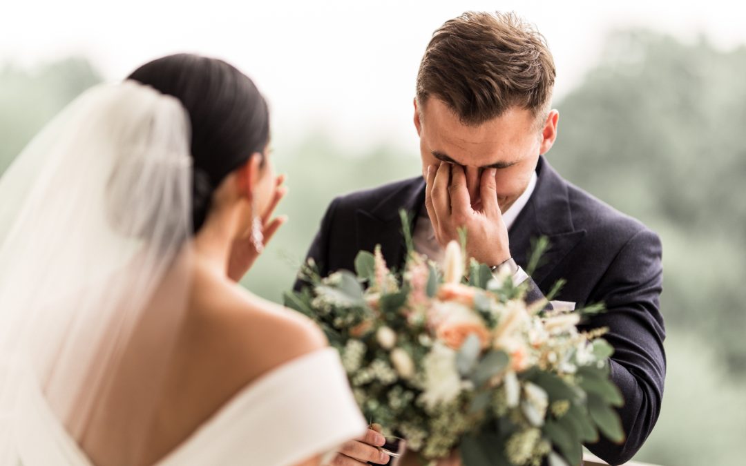 First look, czyli jedna z najbardziej emocjonalnych części reportażu ślubnego